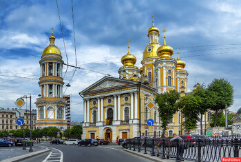 В Петербурге открыли обзорную площадку на колокольне Владимирского собора