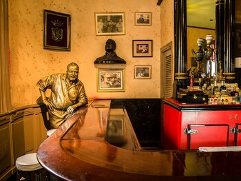 В Варадеро открыли копию гаванского бара Floridita