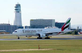 Emirates отменила требование ПЦР-теста для части транзитных пассажиров Emirates отменила требование ПЦР-теста для части транзитных пассажиров
