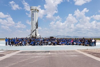 Blue Origin планирует суборбитальный полёт четырёх туристов 12 октября Blue Origin планирует суборбитальный полёт четырёх туристов 12 октября