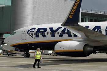 Пилоты Ryanair в Великобритании проведут забастовки в августе и сентябре Пилоты Ryanair в Великобритании проведут забастовки в августе и сентябре