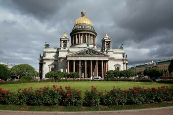 Петербург принял рекордные 8,2 млн туристов за год Петербург принял рекордные 8,2 млн туристов за год