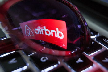 Airbnb рассматривает запуск собственной авиакомпании Airbnb рассматривает запуск собственной авиакомпании