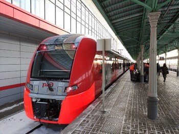РЖД обсуждают посадку на поезд по QR-коду из «Госуслуг»