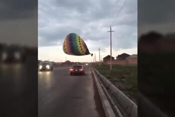 Воздушный шар повредил электросети в Шымкенте, 4 000 человек остались без света Воздушный шар повредил электросети в Шымкенте, 4 000 человек остались без света