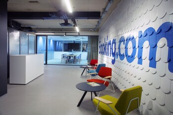 Booking.com обязали раскрывать условия поиска и полную стоимость отелей Booking.com обязали раскрывать условия поиска и полную стоимость отелей