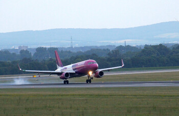 Wizz Air восстановила регулярные перелёты из Санкт-Петербурга в Лондон Wizz Air восстановила регулярные перелёты из Санкт-Петербурга в Лондон