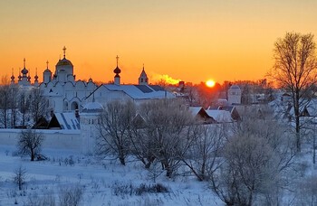 В Суздале обсудили введение туристического сбора В Суздале обсудили введение туристического сбора
