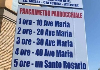В итальянском Авеццано парковку у церкви предложили оплачивать молитвами В итальянском Авеццано парковку у церкви предложили оплачивать молитвами