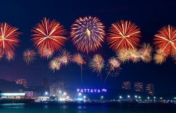 В Паттайе 29 и 30 ноября покажут международное шоу фейерверков В Паттайе 29 и 30 ноября покажут международное шоу фейерверков