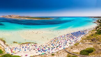 Пляж Пелоса на Сардинии сделают платным для туристов