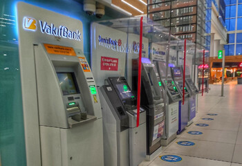 Россельхозбанк приостановит работу карт UnionPay за рубежом Россельхозбанк приостановит работу карт UnionPay за рубежом