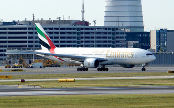 Emirates временно остановила регистрацию на стыковочные рейсы через Дубай