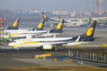 Jet Airways остановила полёты из-за финансовых проблем