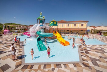 В Серравалле рядом с Миланом появится семейный парк Play Land В Серравалле рядом с Миланом появится семейный парк Play Land