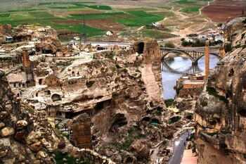 Древний Хасанкейф в Турции окажется под водой после запуска ГЭС Древний Хасанкейф в Турции окажется под водой после запуска ГЭС