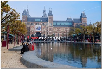 В Амстердаме убрали туристическую инсталляцию I Amsterdam В Амстердаме убрали туристическую инсталляцию I Amsterdam