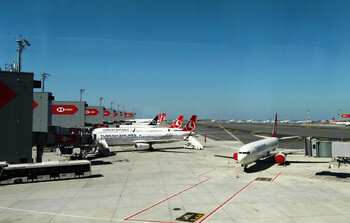 Turkish Airlines будет летать из Петербурга в Анталию всю зиму Turkish Airlines будет летать из Петербурга в Анталию всю зиму