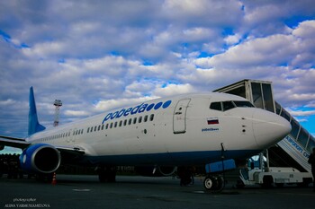 В аэропорту Сургута бортпроводник уронил младенца из люльки