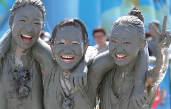 Фестиваль морской грязи в Порёне состоится 19–28 июля Фестиваль морской грязи в Порёне состоится 19–28 июля