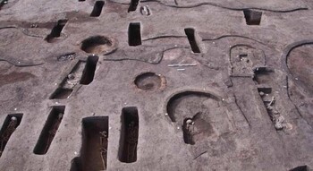 Археологи нашли 110 древних гробниц в дельте Нила Археологи нашли 110 древних гробниц в дельте Нила