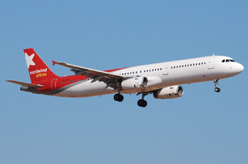 Самолёт NordWind получил повреждения при экстренной посадке в Анталии Самолёт NordWind получил повреждения при экстренной посадке в Анталии