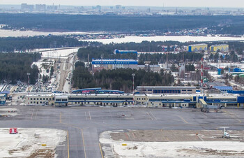 ATR-72 «ЮТэйр» повредил Як-40 на стоянке в аэропорту Сургута ATR-72 «ЮТэйр» повредил Як-40 на стоянке в аэропорту Сургута